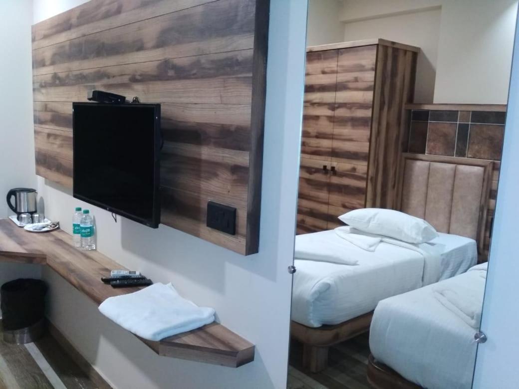 Laxman Residency Mangalore Hotell Kulurkudrū Exteriör bild