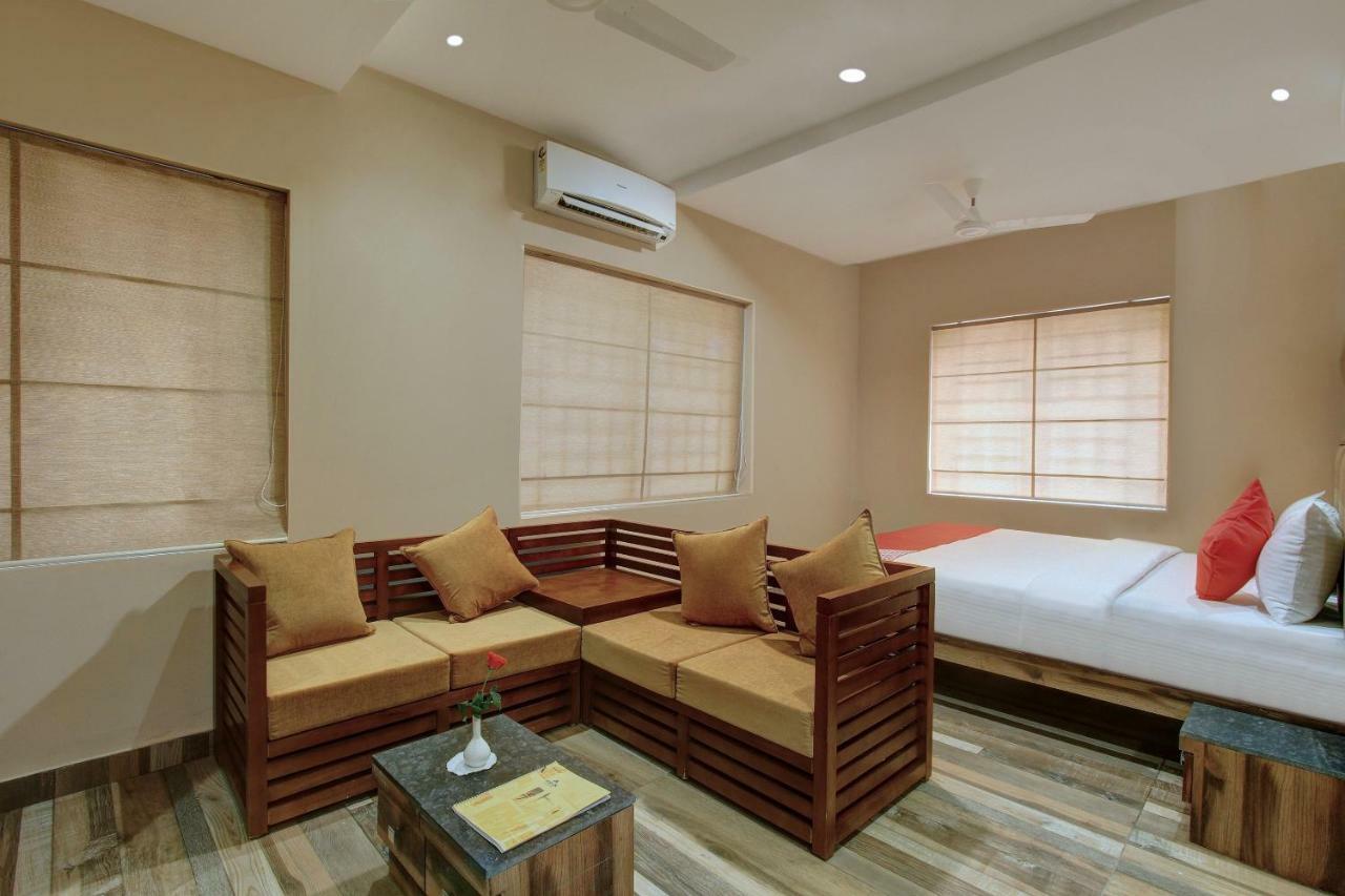 Laxman Residency Mangalore Hotell Kulurkudrū Exteriör bild